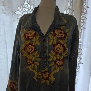 Magnolia Pearl Women’s Washed Indigo Isobel Shirt Denim Embroidered Boho